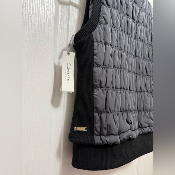 Calvin Klein Performance Puffer Down Vest Jacket Women’s Sz S Black Zip NWT - Picture 14 of 16